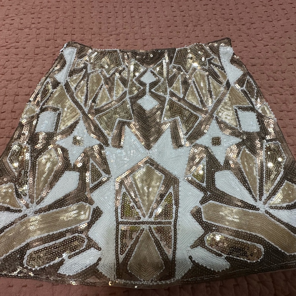 DAVI & DANI Brown and White Sequin Embellished Mini Skirt